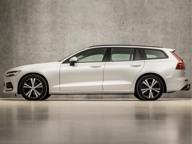 Volvo V60 2.0 B3 Sport 177Pk Automaat (APPLE CARPLAY, GROOT NAVI, TREKHAAK, CAMERA, SPORTSTOELEN, ADAPTIVE CRUISE, LED KOPLAMPEN, NIEUWSTAAT)