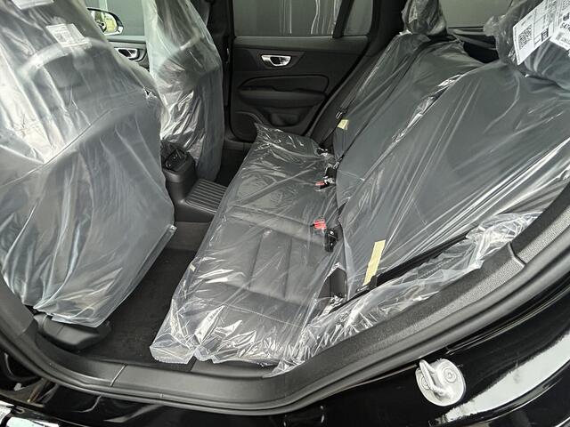 Volvo V60 2.0 T8 Plug-in hybrid AWD Plus Perform. Ed. Dark Panorama dak / Head-up display / 360 camera / Polestar optimalization / Extra getint glas / 19"triplesp. wielen