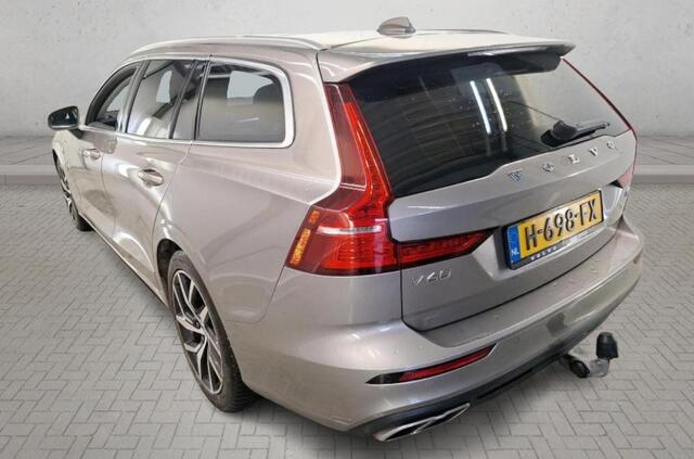 Volvo V60 2.0 T6 Recharge 340 pk AWD Momentum Pro Navigatie Trekhaak Panoramadak Head Up Camera Dab Carplay Getint Glas NL Auto