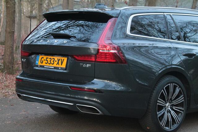 Volvo V60 2.0 T6 Twin Engine AWD Inscription | LED | Carplay | CC