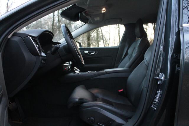 Volvo V60 2.0 T6 Twin Engine AWD Inscription | LED | Carplay | CC