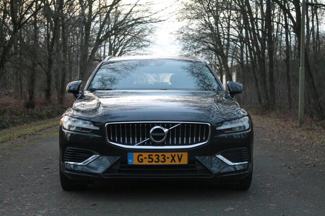 Volvo V60 2.0 T6 Twin Engine AWD Inscription | LED | Carplay | CC