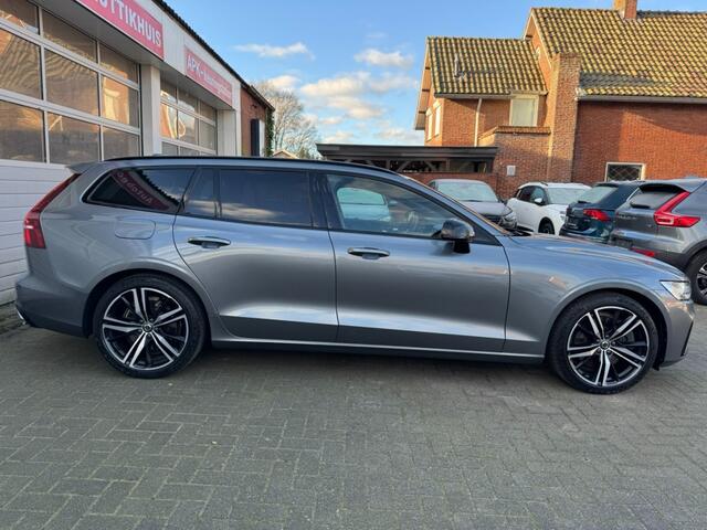 Volvo V60 2.0 T8 Twin-Engine AWD R-Design Camera Harman/Kardon Leder Memory Pilot Assist Trekhaak