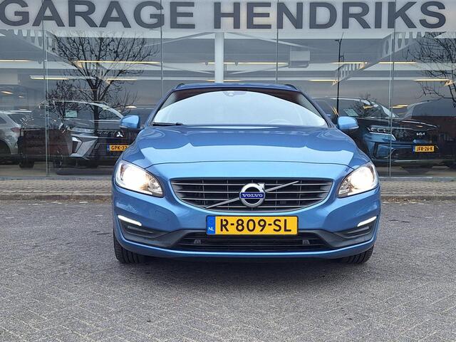 Volvo V60 2.0 T3 Momentum | Trekhaak 1600kg | Navi | Climate | Memory Seat | occasion