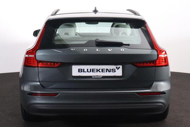 Volvo V60 T6 Recharge AWD Core - IntelliSafe Assist & Surround - 360º Camera - Harman/Kardon audio - Adaptieve LED koplampen - Verwarmde voorstoelen, stuur & achterbank - Parkeersensoren voor & achter - Elektr. bedienb. voorstoelen met geheugen - 19' LMV