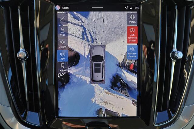 Volvo V60 T6 Recharge AWD Core - IntelliSafe Assist & Surround - 360º Camera - Harman/Kardon audio - Adaptieve LED koplampen - Verwarmde voorstoelen, stuur & achterbank - Parkeersensoren voor & achter - Elektr. bedienb. voorstoelen met geheugen - 19' LMV