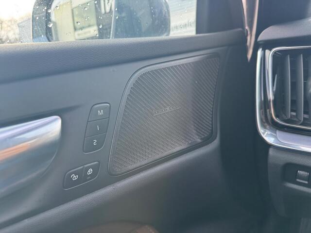 Volvo V60 2.0 T6 Recharge AWD Inscription | Trekhaak | Panoramadak | 360 Camera | Adaptieve Cruise Control | Harman Kardon |