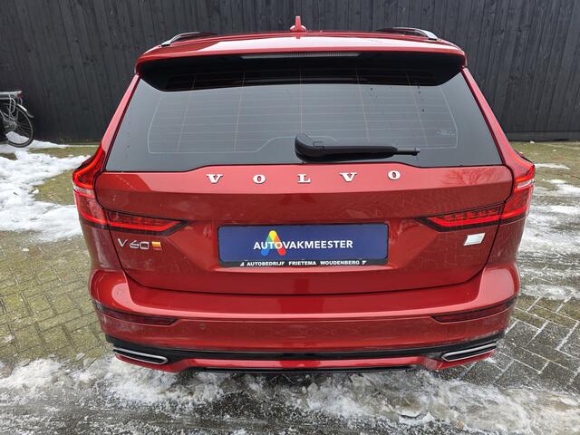 Volvo V60 2.0 T6 Recharge AWD R-Design