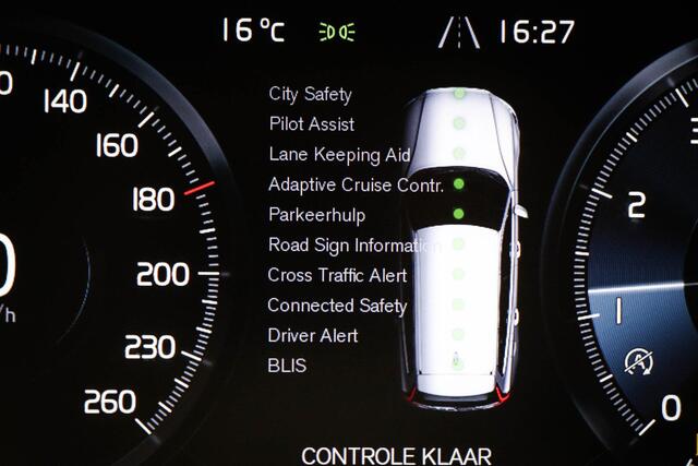 Volvo V60 2.0 B3 Momentum Advantage | CLIMATE / DRIVER ASSISTANCE / PARK ASSIST- PACK | DAB | APPLE | TREKHAAK