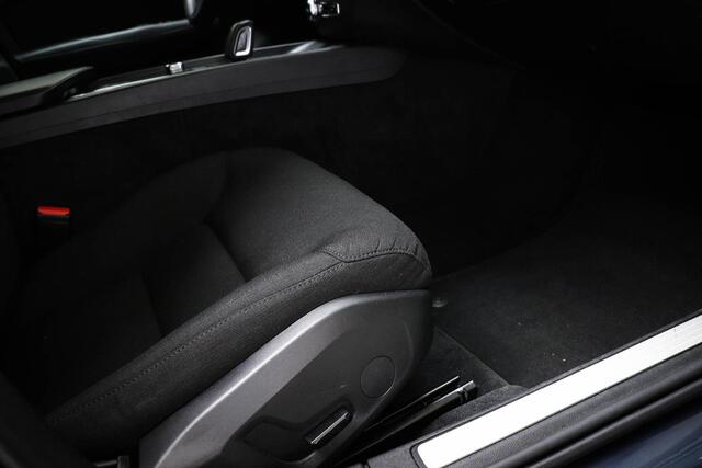 Volvo V60 2.0 B3 Momentum Advantage | CLIMATE / DRIVER ASSISTANCE / PARK ASSIST- PACK | DAB | APPLE | TREKHAAK