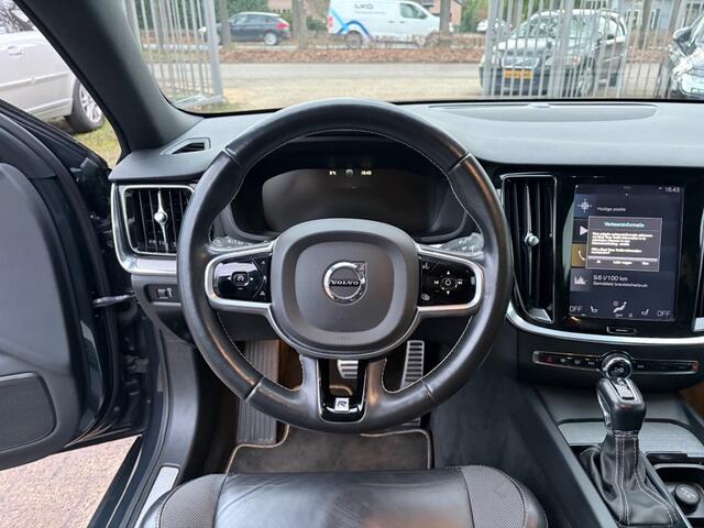 Volvo V60 T5 R-Design Pilot Assist