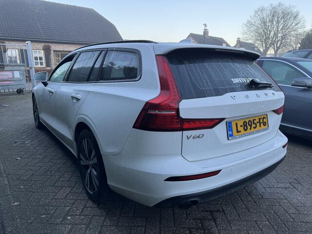 Volvo V60 2.0 B3 Momentum Advantage | Navi |
