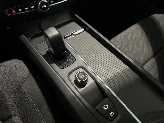 Volvo V60 B3 Aut. Essential ACC Parkeercamera DAB+ 163pk