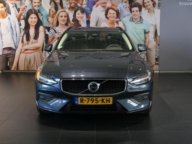 Volvo V60 2.0 B3 Core - Occasion Lease vanaf ¤664 p/m - Verwarmde voorruit / (achter)stoelen & stuur - Camera - getinte ramen achter