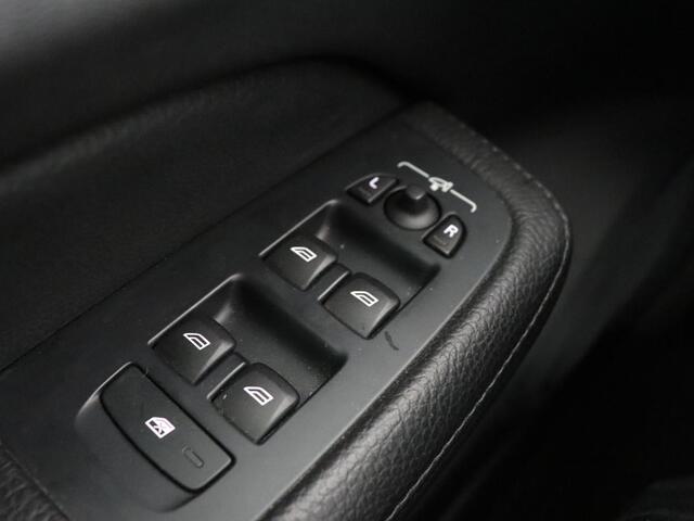 Volvo V60 2.0 T6 AWD Recharge Business Pro | Leder | Trekhaak | Stoel & stuurverwarming | Adaptive cruise | Camera | Carplay | Navigatie | Full LED | Parkeerhulp | PHEV | Plug In