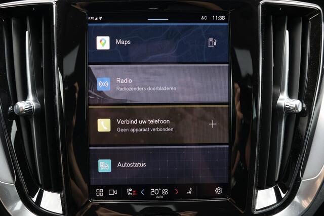 Volvo V60 B4 Essential Edition - IntelliSafe Assist & Surround - Parkeercamera achter - Verwarmde voorstoelen, stuur & achterbank - Parkeersensoren achter - Draadloze tel. lader - Extra getint glas - 17' LMV