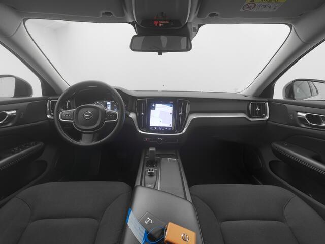 Volvo V60 2.0 B3 Momentum Advantage | CAMERA | STOEL- EN STUURVERW. | TREKHAAK