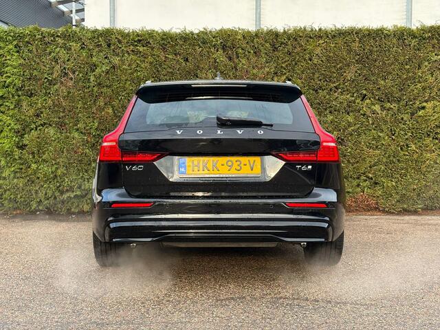 Volvo V60 2.0 T6 Plug-in hybrid AWD Plus Dark | Harman/Kardon | Stoel & Stuur verwarming | Memory | Trekhaak |