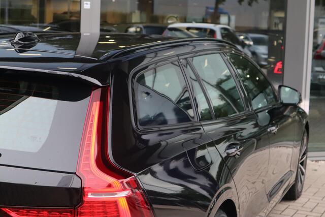 Volvo V60 2.0 T6 Plug-in hybrid AWD Plus Dark | 360* Camera| Harman Kardon audiosysteem| Stoelverwarming voor + achter| Stuurwielverwarming| Verwarmbare voorruit| Semi- elektrisch inklapbare trekhaak|