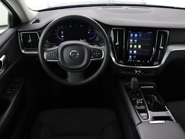 Volvo V60 2.0 T6 Plug-in hybrid AWD Core Bright | Trekhaak | Achterbankverwarming | Adaptive cruise | Carplay | Stoelverwarming | Climate control | Keyless | Parkeerhulp | PHEV | Plug In