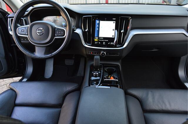 Volvo V60 2.0 T6 Recharge AWD Inscription Expression O.a: Stoel+Stuurverw. Trekhaak, PDC, Camera, ACC, Etc. All-in prijs!