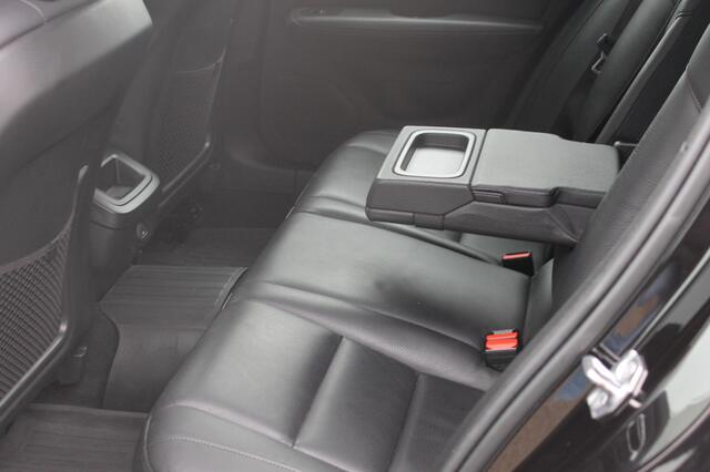 Volvo V60 B3 163PK Automaat Momentum Advantage Lederen bekleding / Apple Carplay / Cruise control / Stoelverwarming / Stuurwielverwarming / lichtmetalen velgen / Road Sign information