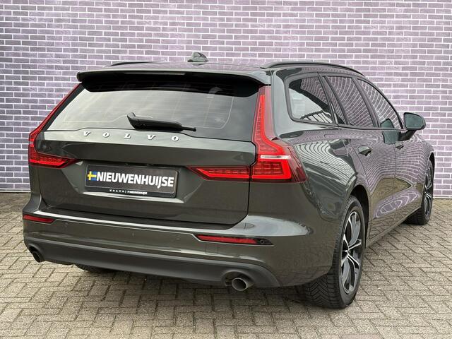 Volvo V60 2.0 B3 Momentum Business | Stoel en stuurverwarming | Camera | Parkeersensoren V+A | Apple carplay/Android auto | Adaptief | Pilot Assist | Extra getint glas | Leder |