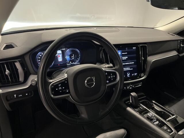 Volvo V60 2.0 T6 Recharge AWD Business Pro Trekhaak | Adaptievecruise |