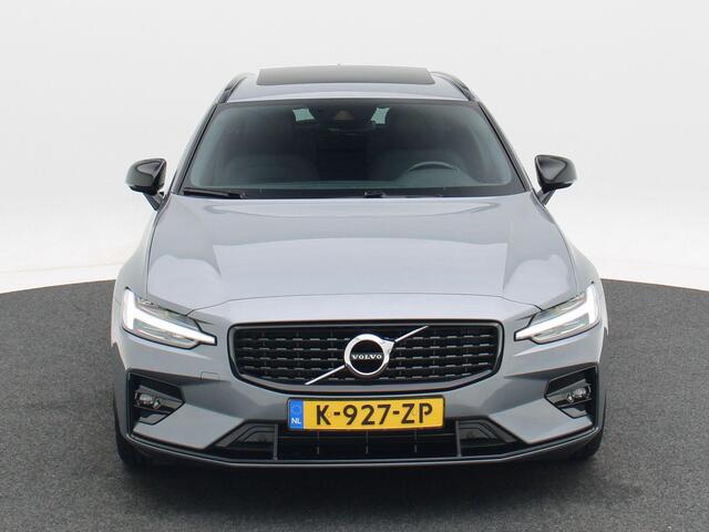 Volvo V60 2.0 B3 R-Design 163 Pk Automaat | Panoramadak | Trekhaak Elektrisch | Adaptive Cruise | Camera | Stuur- & Stoelverwarming | 18 Inch | 125.382 Km