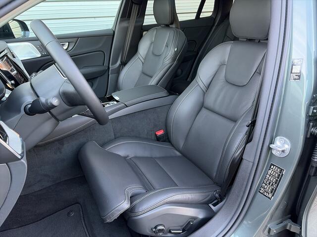 Volvo V60 T6 Plug-in hybrid AWD Ultra Dark / Gratis Lounge Pack twv ¤ 3995 / Audio B&W / stoel ventilatie voor / 360 Camera /