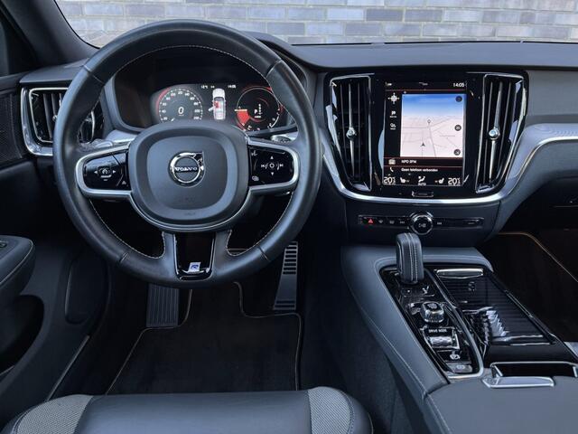 Volvo V60 2.0 T6 TE AWD R-DESIGN - LEDER - HARMAN KARDON - 19 INCH