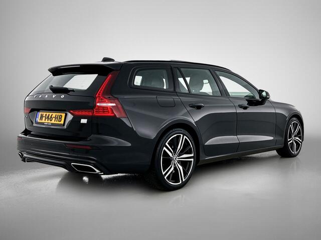Volvo V60 2.0 T8 Hybride SOH 94% AWD R-Design / Panoramadak / Leder / Navigatie / Adap. Cruise / Pdc.V+A / Stuur- Stoelverwarming / Apk 01-2028