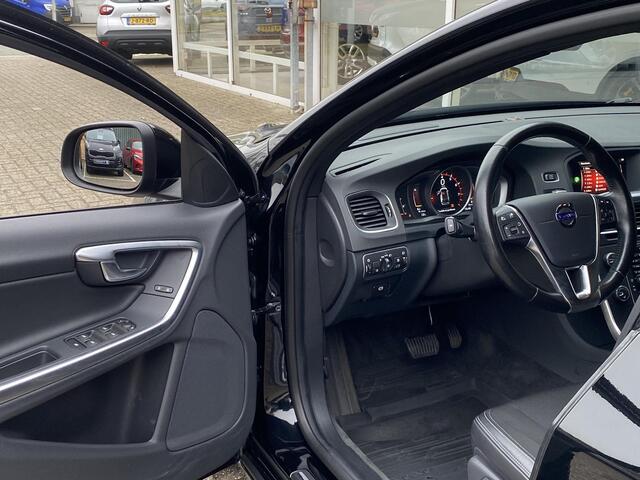 Volvo V60 1.5 T3 Polar / Automaat / Dealer-Onderhouden / Adaptieve Cruise-Control / Standkachel / Stuur-/Stoelverwarming / Trekhaak / Keyless / Climate-Control / Radio-Bluetooth / Navi / PDC-Achter / 16'' LMV / ENZ.