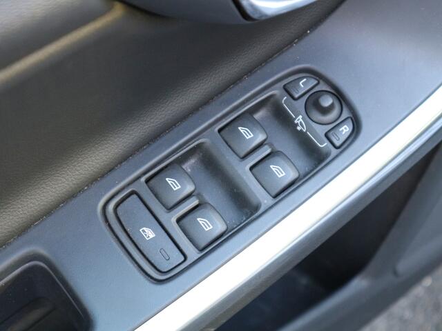 Volvo V60 2.0 T3 Polar+ Dynamic NAVI CLIMA