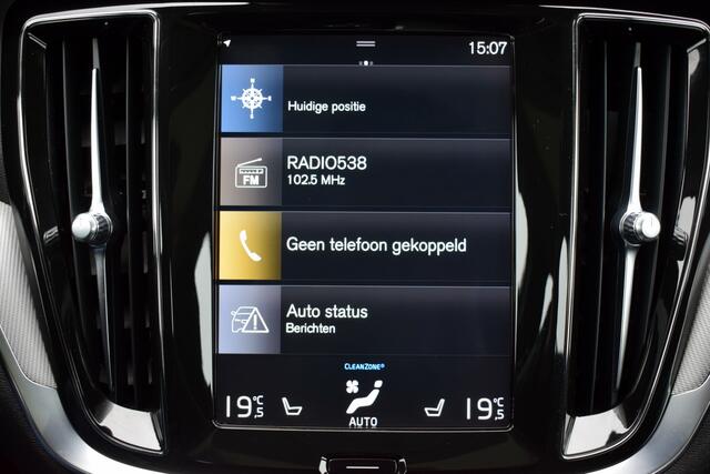 Volvo V60 2.0 T5 250pk Automaat Inscription Zwart Leder | Panoramadak | LED | Carplay | Virtual | Sportstoelen