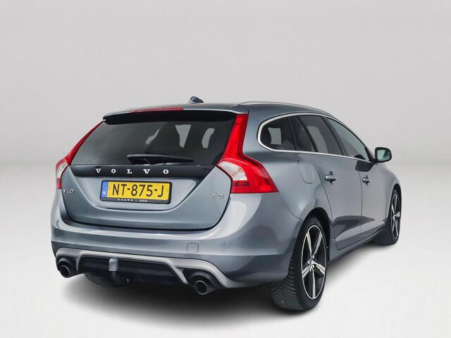 Volvo V60 T3 R-design | Stoelverwarming | Cruise control | Navigatie | Trekhaak