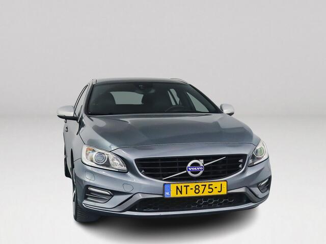 Volvo V60 T3 R-design | Stoelverwarming | Cruise control | Navigatie | Trekhaak
