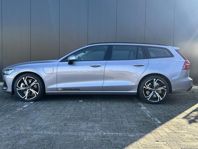 Volvo V60 2.0 T6 Plug-in hybrid AWD Core Business Edition Harman Kardon audio / 360 camera