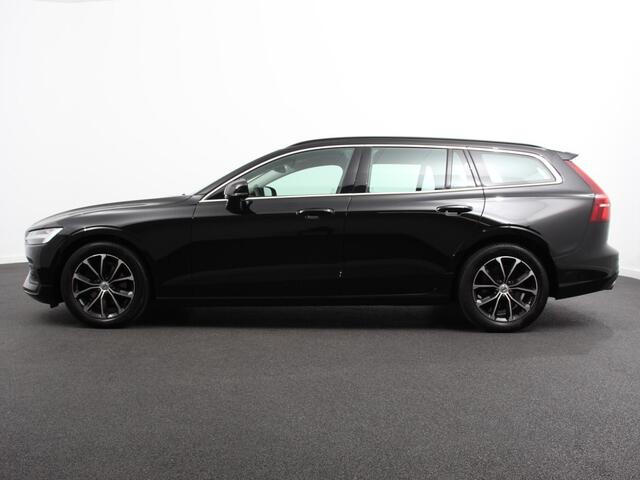 Volvo V60 2.0 B4 Momentum | Climate control | Cruise control adaptieve | Parkeersensoren | Achteruitrijd camera | LED | Verwarmde voorstoelen | Lane assist | Apple Carplay/ Android Auto
