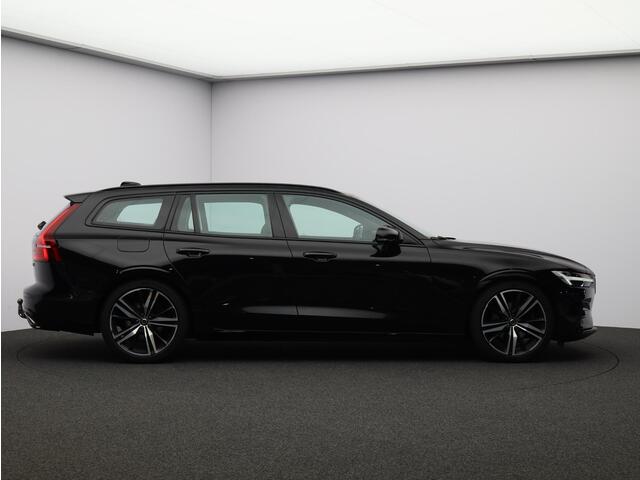 Volvo V60 2.0 B3 R-Design / Trekhaak / Standkachel / Stoel+stuur+achterbankverwarming / Park assist v+a+camera / Intellisafe surround