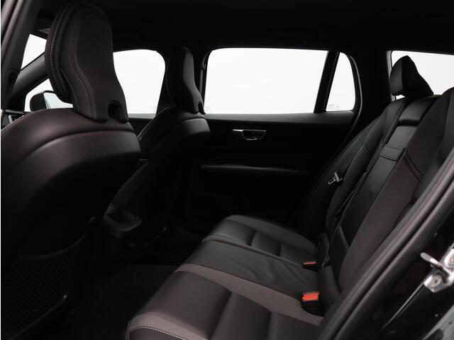 Volvo V60 2.0 B3 R-Design / Trekhaak / Standkachel / Stoel+stuur+achterbankverwarming / Park assist v+a+camera / Intellisafe surround