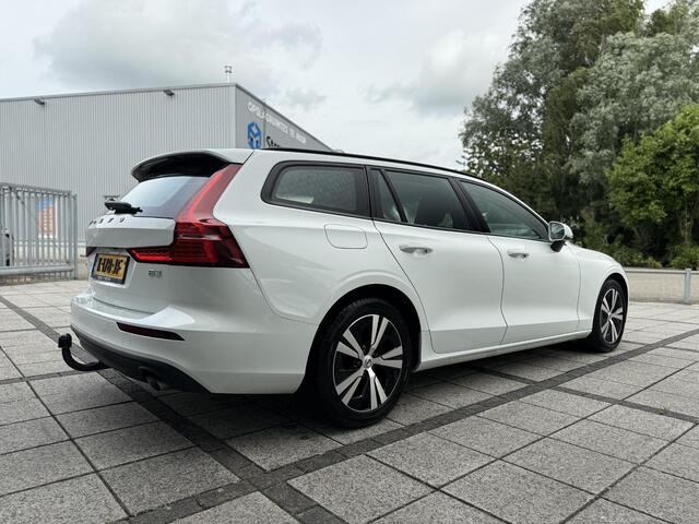 Volvo V60 2.0 B3 Aut. 163pk MHEV Momentum | Trekhaak | Navi | LED | Camera | LMV |