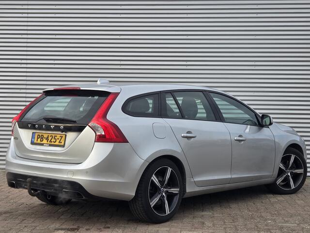 Volvo V60 1.5 T3 Polar+ Dynamic | Nieuw Binnen! | Navi | Automaat | Stoelverwarming