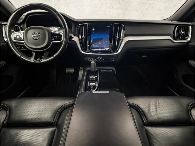 Volvo V60 2.0 T8 Twin Engine AWD R-Design 391Pk Automaat (PANORAMADAK, MEMORY SEATS, LEDER, STOELVERWARMING/KOELING, KEYLESS, SPORTSTOELEN, ZWART HEMEL, ADAPTIVE CRUISE, DRIVE MODE, NIEUWSTAAT)