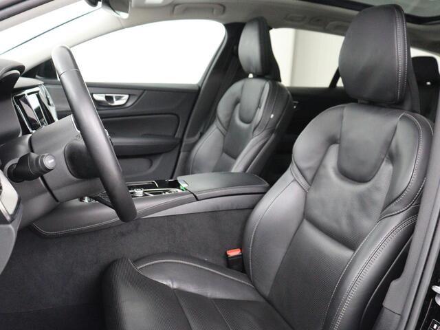 Volvo V60 2.0 T8 Plug-in AWD Ultimate Bright | Panoramadak | Trekhaak | Leder | Stoelventilatie | 360 Camera | Harman/Kardon | Head-Up | Keyless | Carplay | Achterbankverwarming | Adaptive cruise | PHEV
