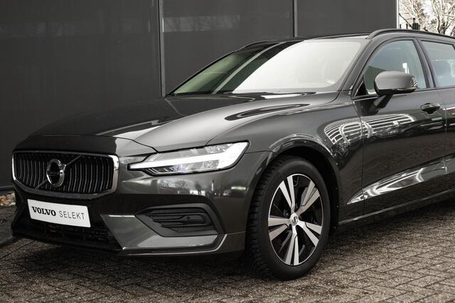 Volvo V60 2.0 B3 Essential Edition | Adaptieve Cruise Control | Camera | Stoel en stuurverwarming | DAB+| Lederen bekleding |