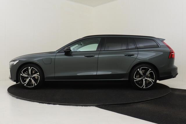 Volvo V60 T8 PLUG-IN HYBRID AWD PLUS PERFORMANCE ED. DARK -HARMAN/KARDON|360°CAM|PRIVACY.GLAS|VERW.VOORRUIT|POLESTAR|19"