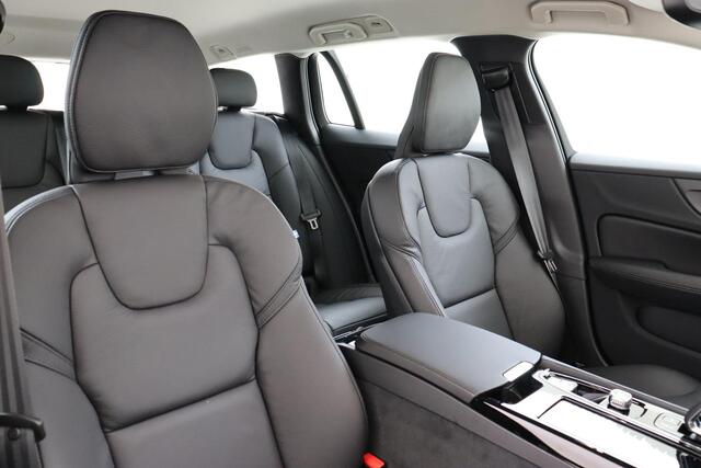 Volvo V60 T8 PLUG-IN HYBRID AWD PLUS PERFORMANCE ED. DARK -HARMAN/KARDON|360°CAM|POWER-SEATS|POLESTAR|19"