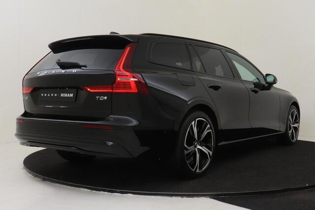 Volvo V60 T8 PLUG-IN HYBRID AWD ULTRA PERFORMANCE ED. DARK -PANO.DAK|HARMAN/KARDON|HEAD-UP DISP.|360°CAM|PRIVACY.GLAS|POLESTAR|19"