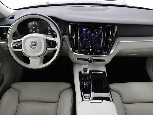 Volvo V60 2.0 T6 Recharge AWD Inscription | Leder | Stoel & stuurverwarming | Adaptive cruise | Camera | Carplay | Stuurverwarming | Keyless | Navigatie | Memory | PHEV | Plug In